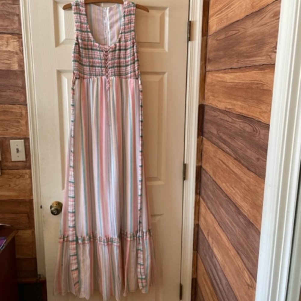 Jody of California vintage sleeveless gown and shawl, size 11, worn once. 70s